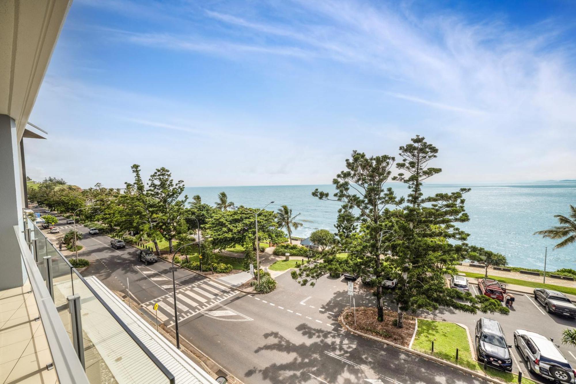 Salt Yeppoon Aparthotel Exteriör bild